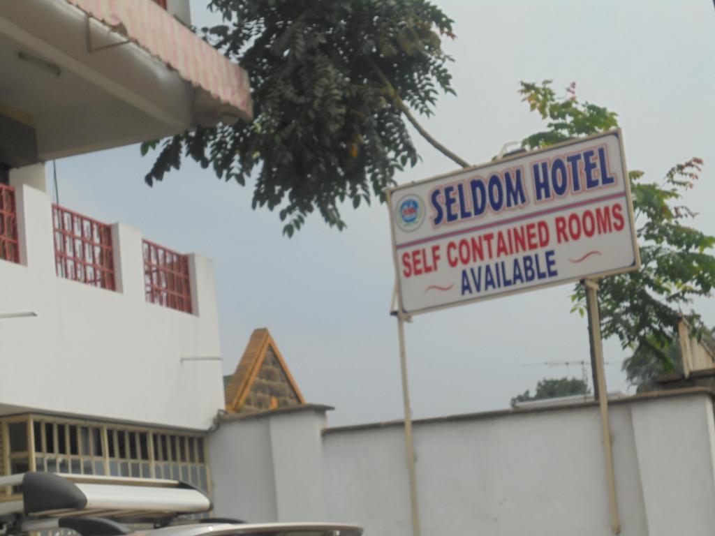 Seldom Hotel Nairobi Exterior foto